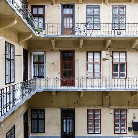 Designer Dream Home In The Ruin Bar District W A/C Budapest Extérieur photo