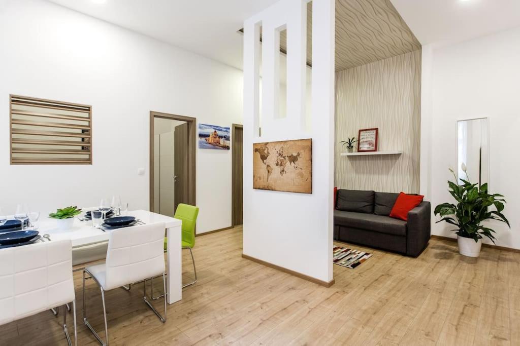 Designer Dream Home In The Ruin Bar District W A/C Budapest Extérieur photo