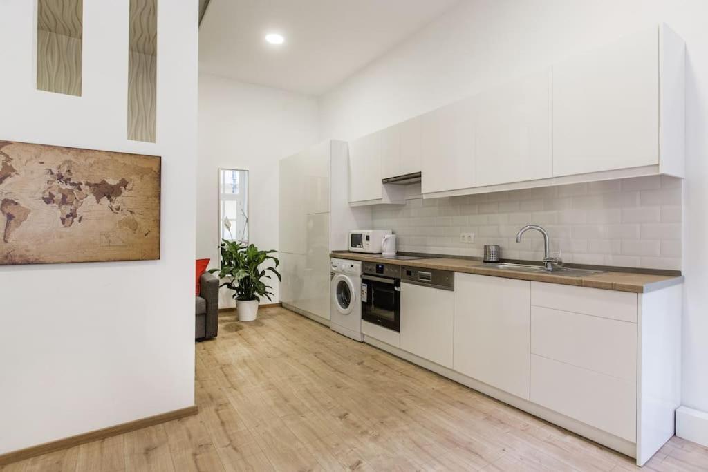 Designer Dream Home In The Ruin Bar District W A/C Budapest Extérieur photo